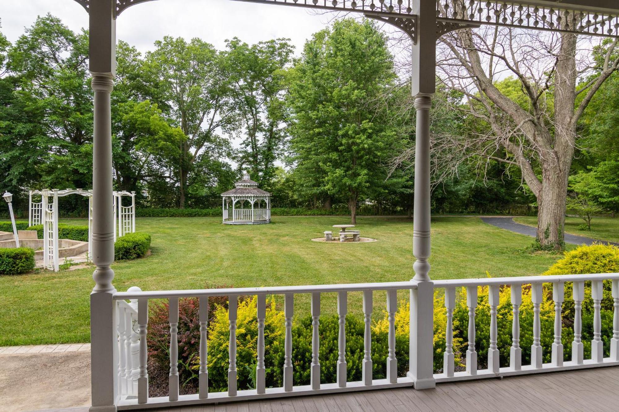 Exquisite Victorian Apartment Springfield Bagian luar foto